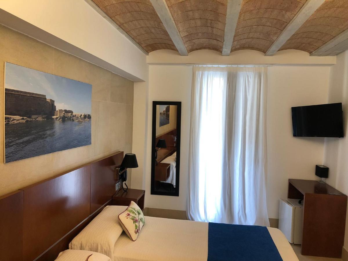 Hotel Isla Plana タバルカ島 エクステリア 写真