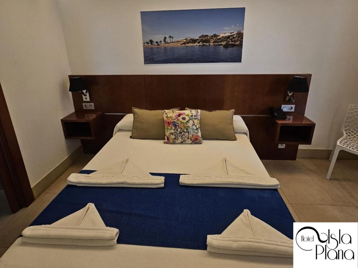 Hotel Isla Plana タバルカ島 エクステリア 写真