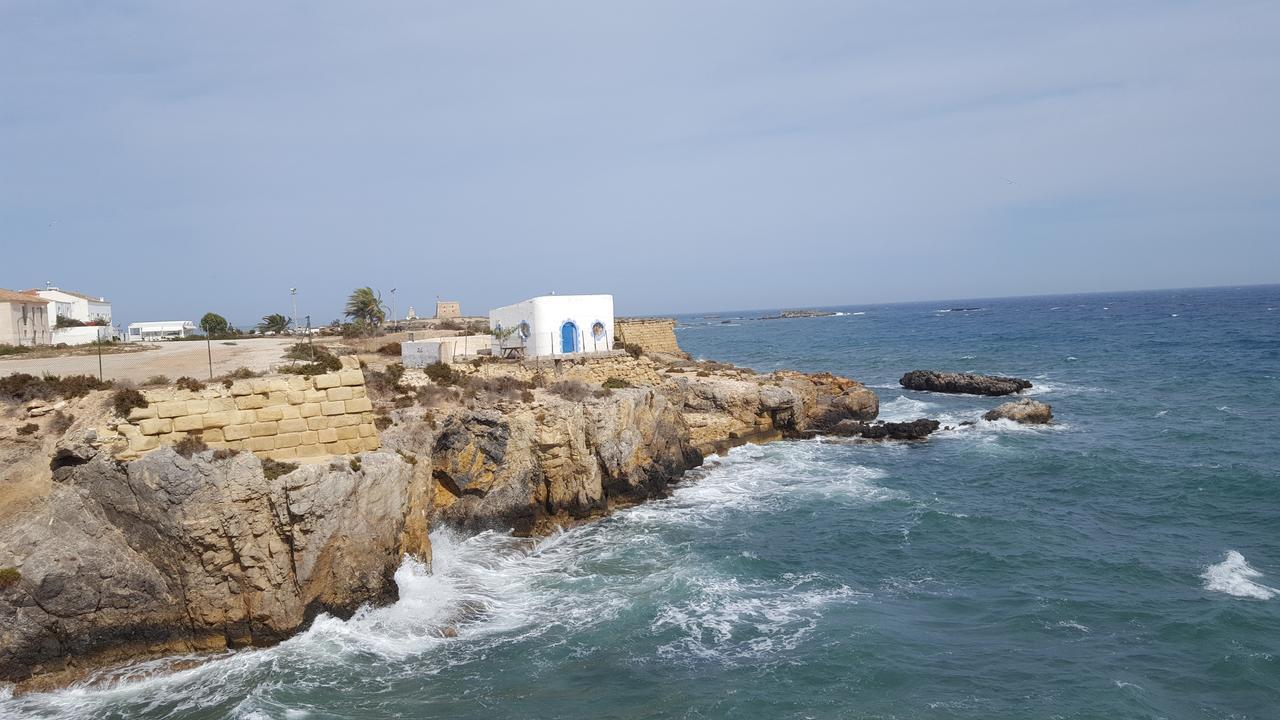 Hotel Isla Plana タバルカ島 エクステリア 写真