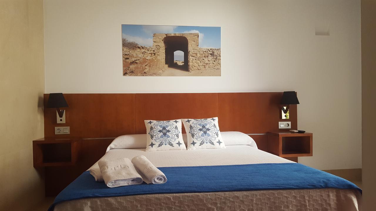 Hotel Isla Plana タバルカ島 エクステリア 写真